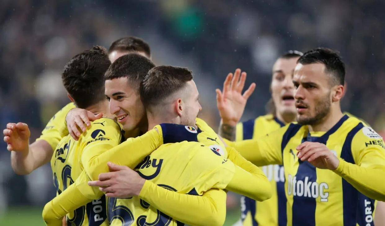 5-2！穆帅主场翻盘！费内巴切6-4晋级，离欧冠正赛就差一步